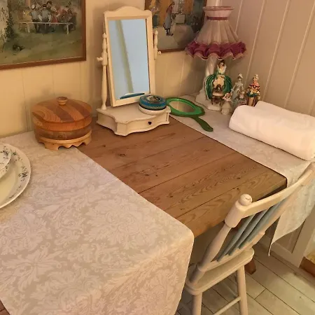 Apartment Near Trolltunga And Centre Of *