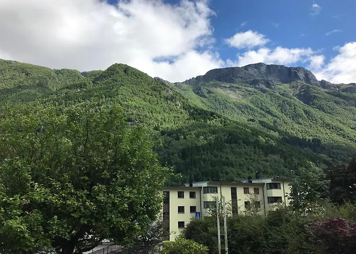 Near Trolltunga And Centre Of Apartamento *